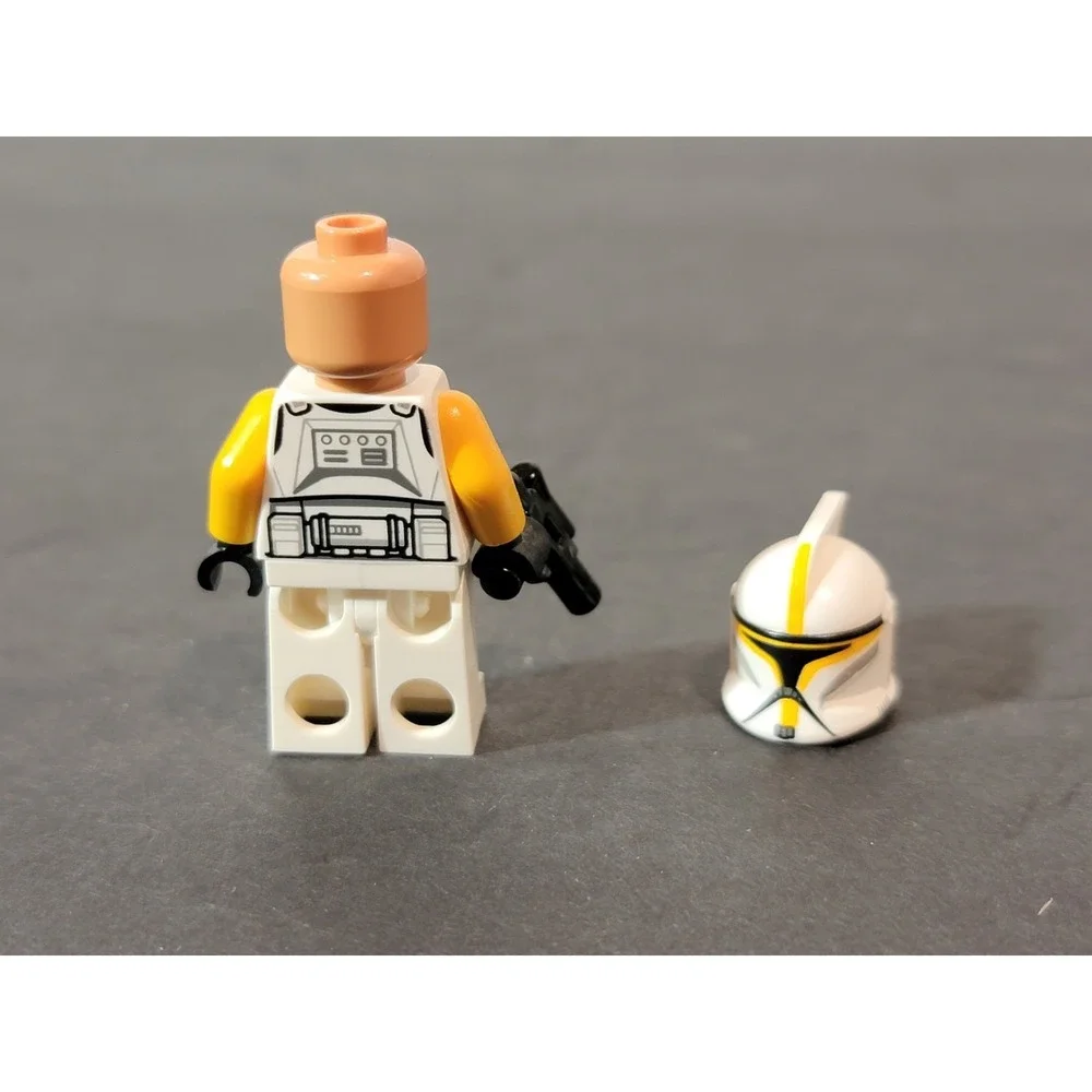 Star Wars Minifigure Lot (8) SW0503, SW1146, SW1179, SW1143 SW0187, SF Commander
